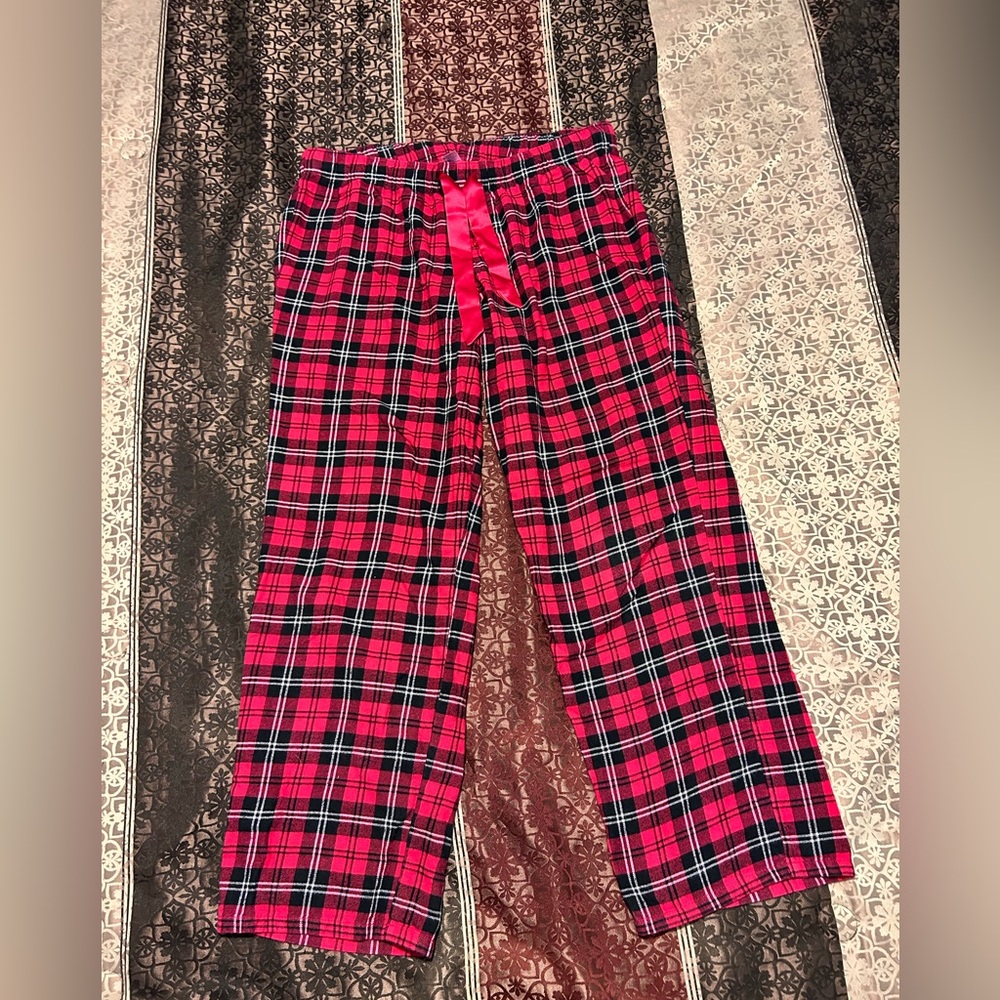 Plaid pajama pants in size large!